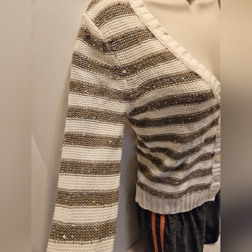Arizona Jeans Co Cropped Striped Sequin Cable Knit Sweater - Picture 5 of 16